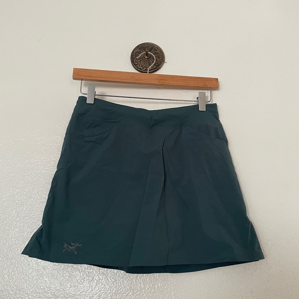 Arcteryx Lyra Skort Teal Green Athletic Running Hiking Skirt Womens Size Small